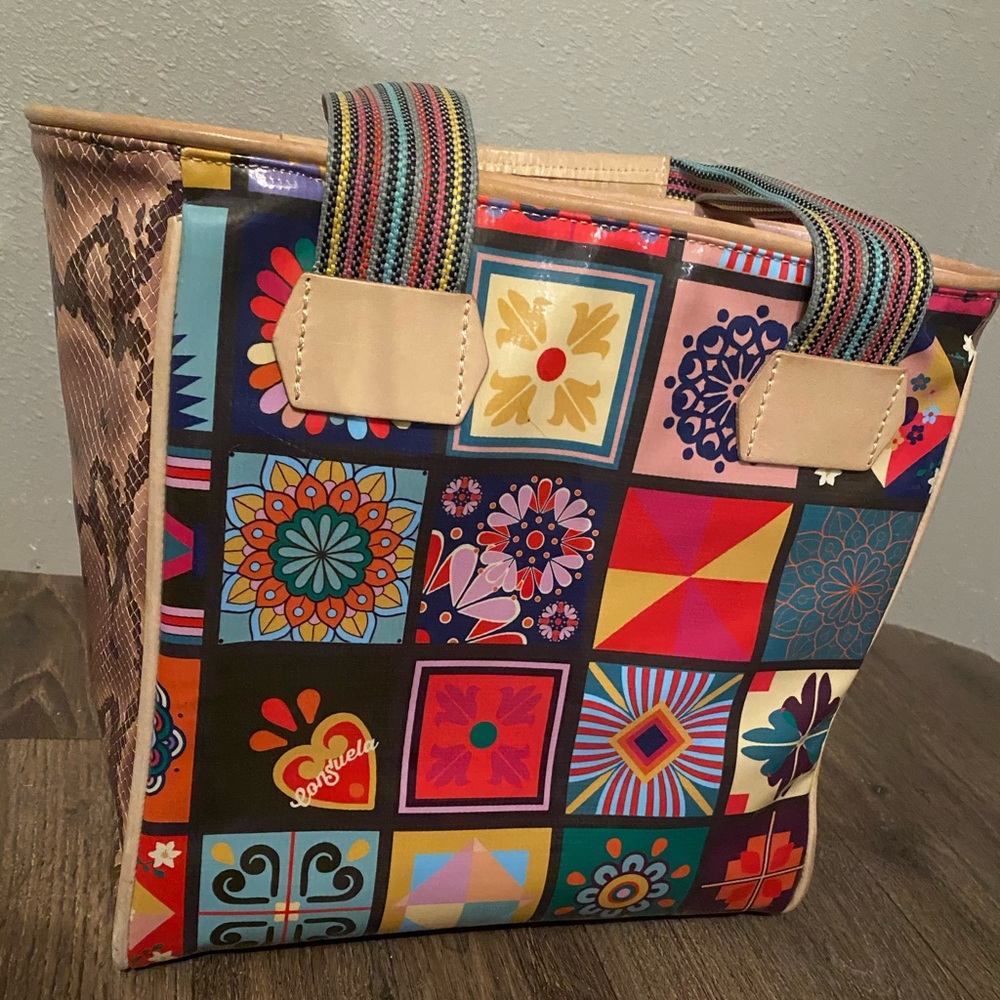 Consulate Tote